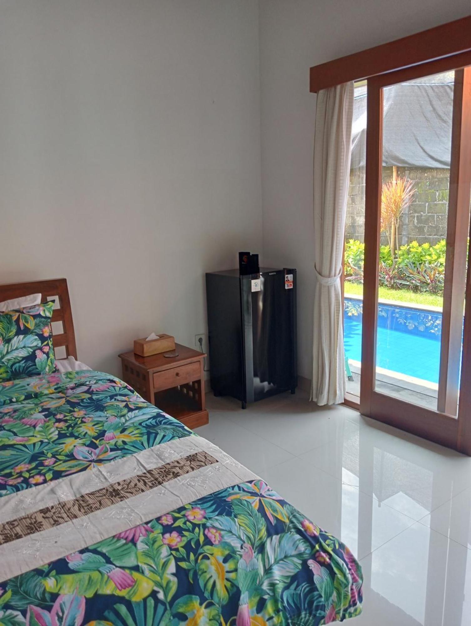 Pondok Indah Villa Ujung Exterior photo